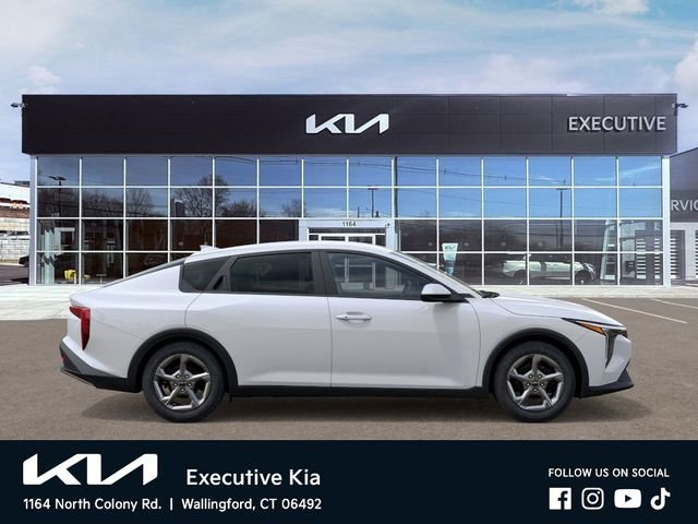 New 2026 Snow White Pearl Kia LXS image 7