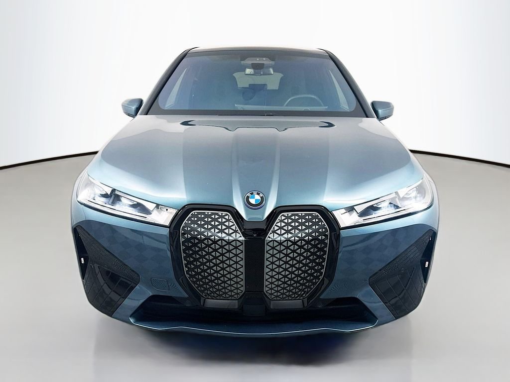 Used 2024 Blue BMW xDrive50 image 2