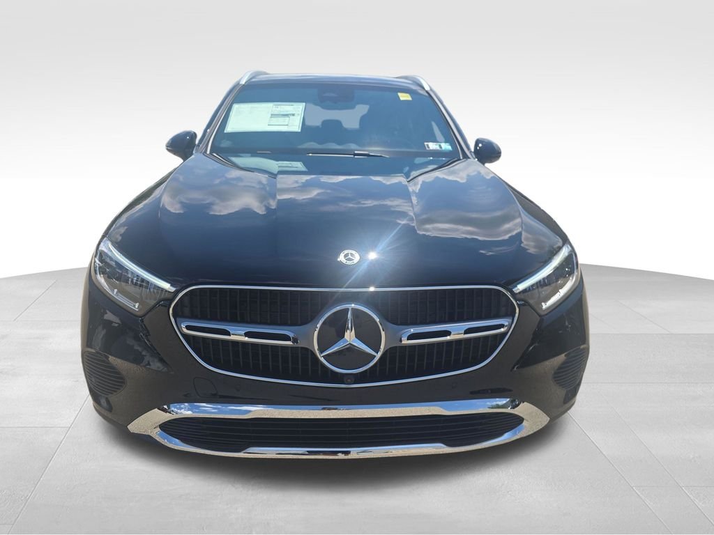 New 2026 Black Mercedes-Benz GLC 300 image 8