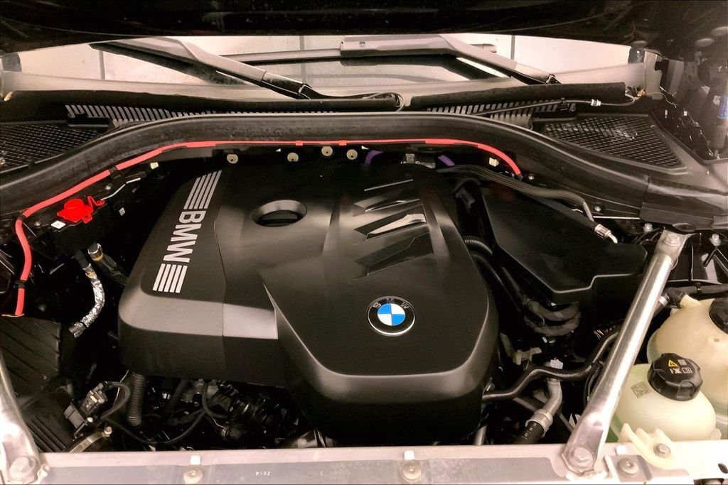 Used 2025 Black Sapphire Metallic BMW  image 9
