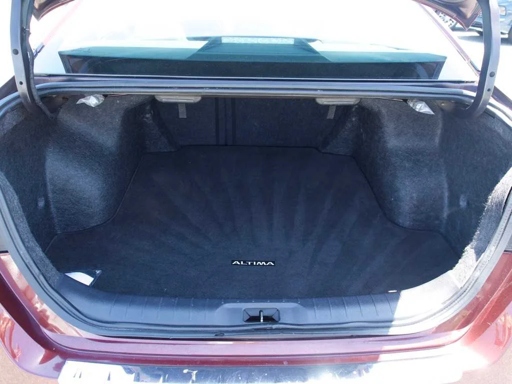2023 Nissan Altima SV - Photo 39