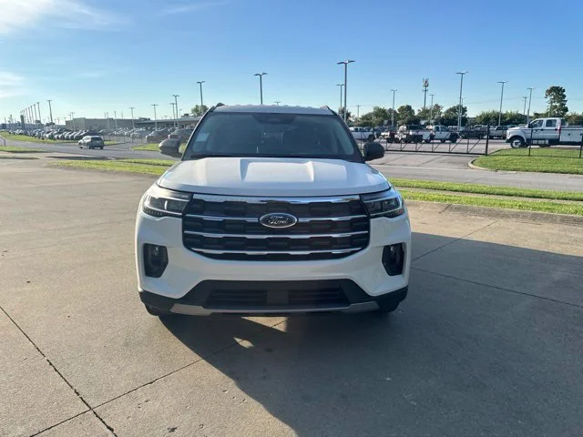 New 2026 Star White Metallic Tri-Coat Ford Active image 42