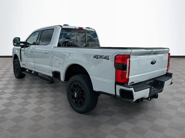 New 2026 Avalanche Ford Lariat image 4