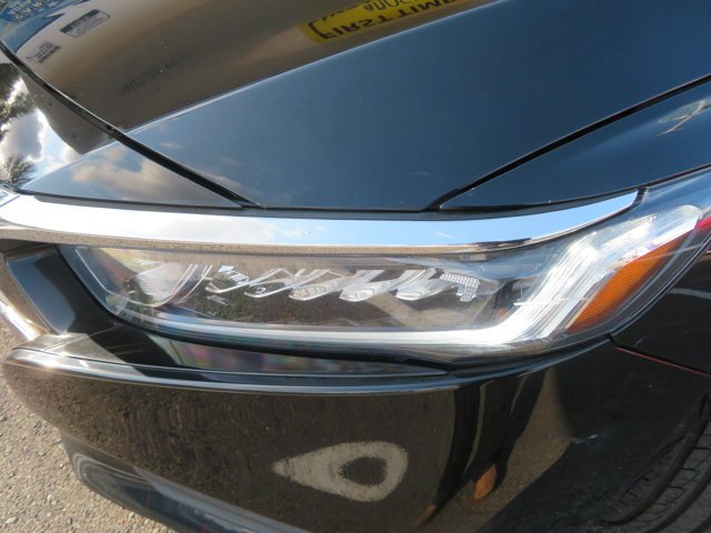 Used 2018 Crystal Black Pearl Honda LX 1.5T image 32