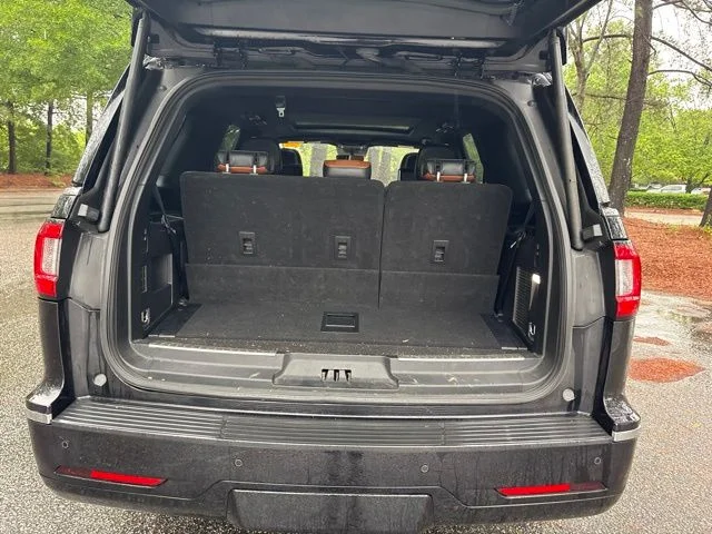 Used 2019 Black Lincoln Reserve image 17