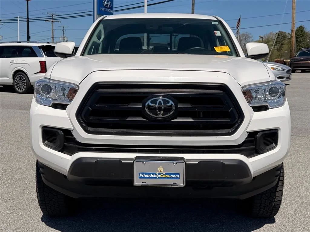 Used 2023 White Toyota SR image 17