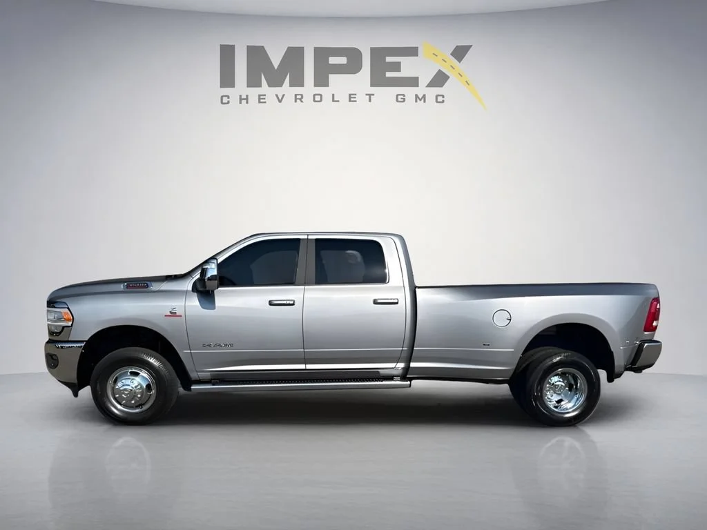 Used 2024  Ram Laramie image 6