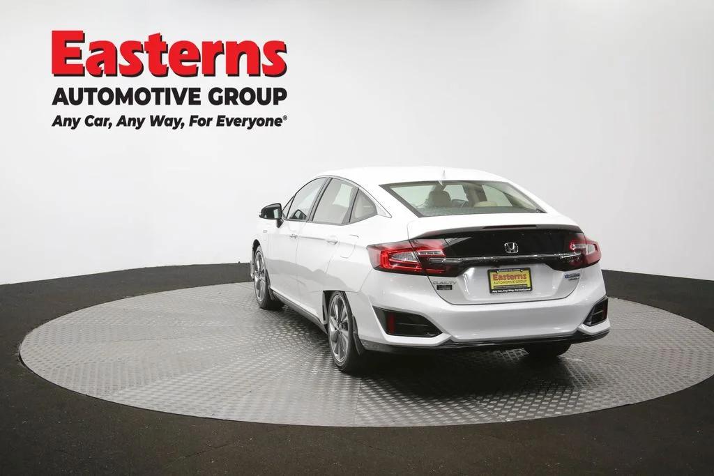Used 2018 White Honda Touring image 64