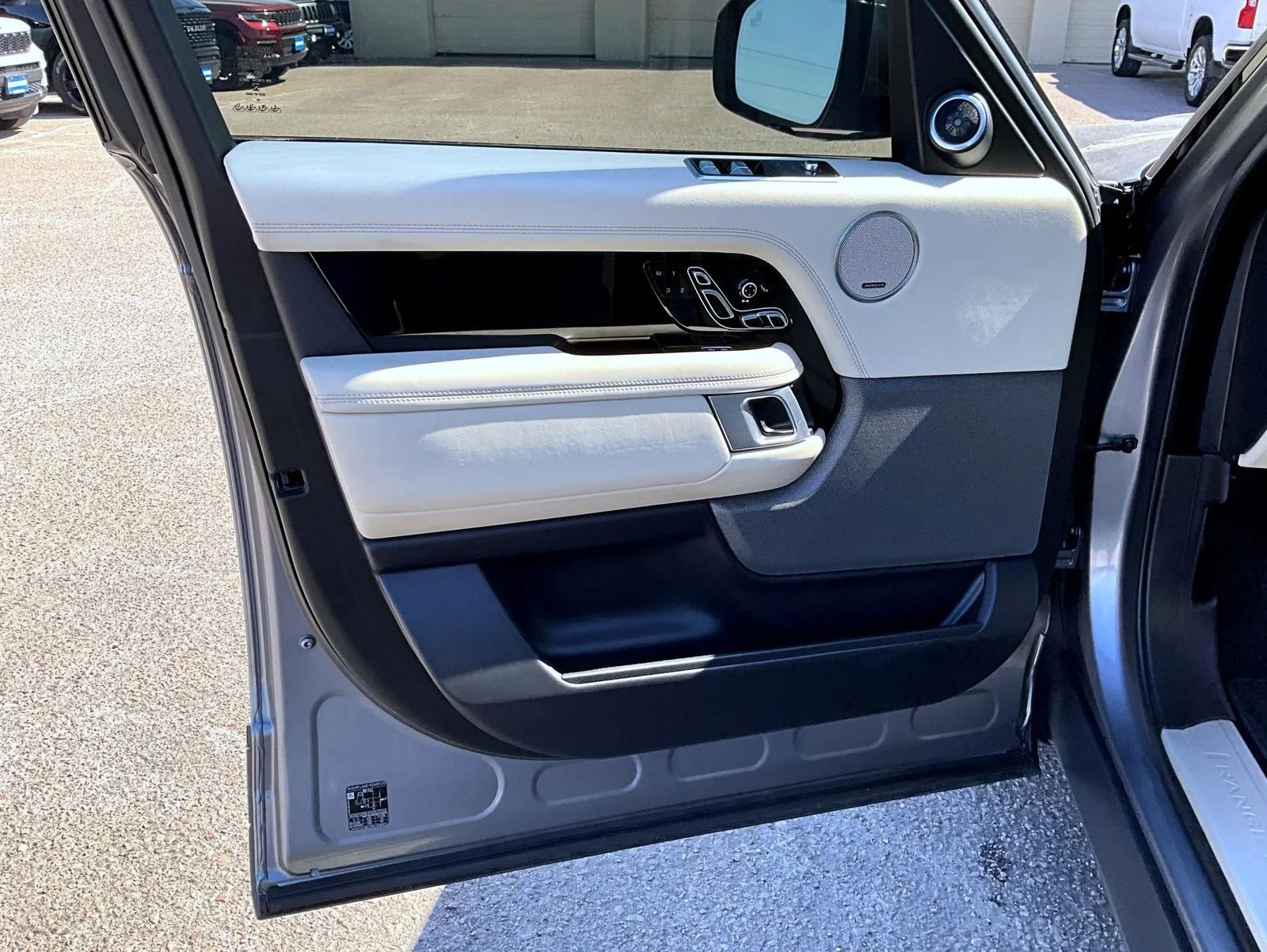 Used 2021 Gray Land Rover Westminster image 10