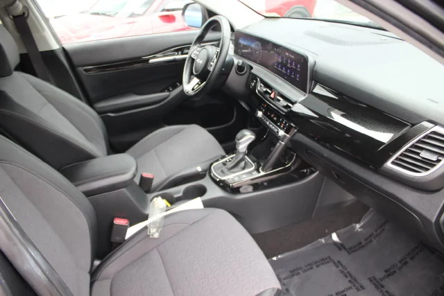 Used 2024 Gray Kia S image 34