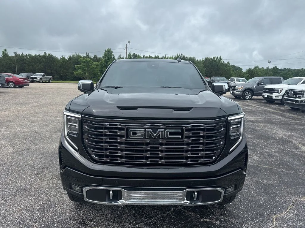 Used 2025 Onyx Black GMC Denali Ultimate image 24