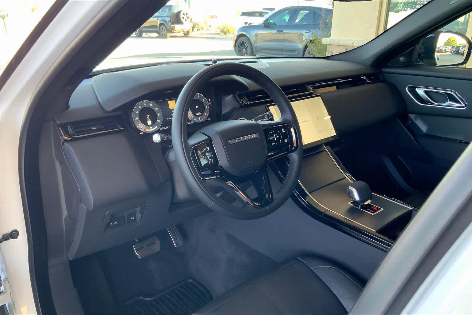 2025 Land Rover Range Rover Velar Dynamic SE - Photo 8