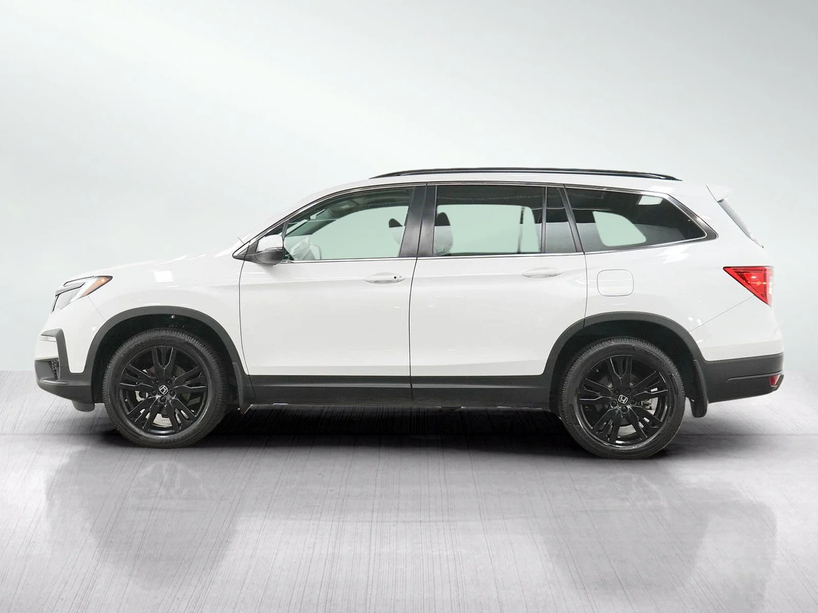 Used 2022  Honda 5D WAGON SE 4WD image 2