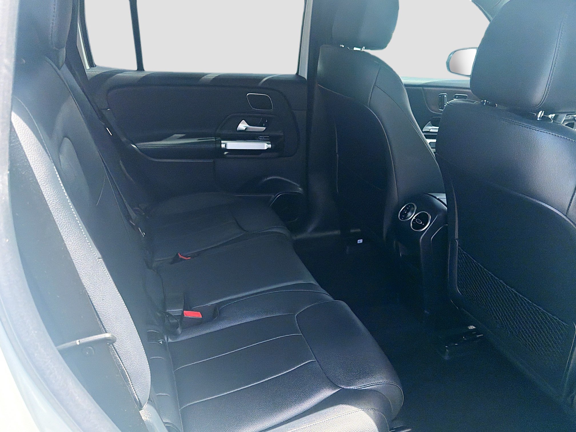 Used 2023 White Mercedes-Benz EQB 300 image 28