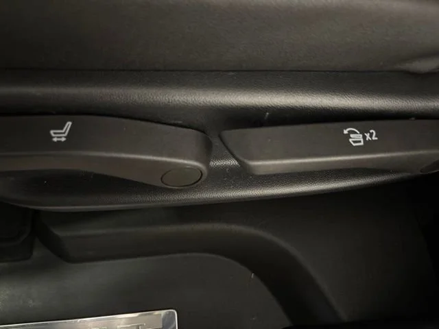 Used 2022 Black Chevrolet Premier image 32
