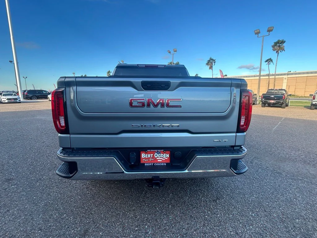 Used 2025 Silver GMC SLT image 5