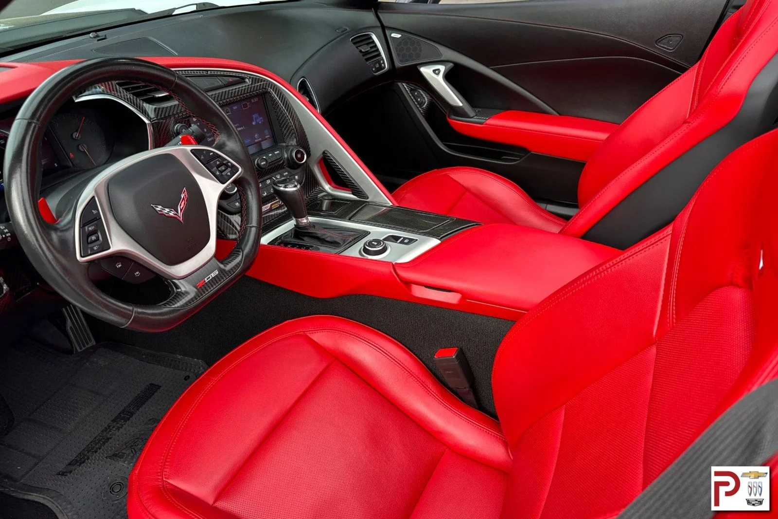 Certified Used 2019 White Chevrolet Z06 image 11