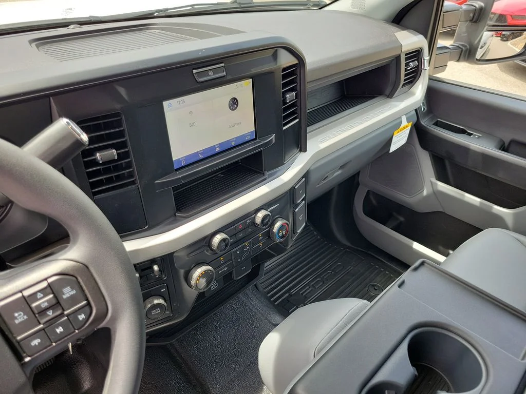 New 2026 Oxford White Ford F-350® XL image 22