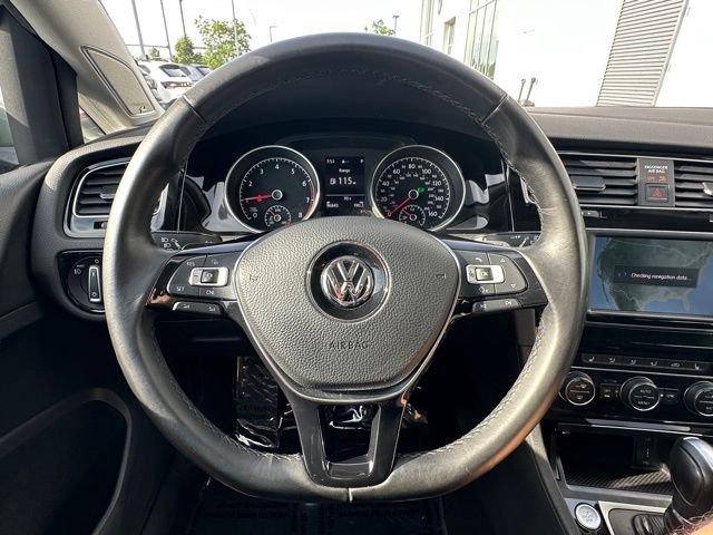 Used 2017 Silver Volkswagen TSI SEL 4-Door image 43
