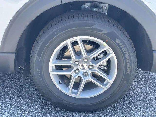 New 2026 Star White Metallic Tri-Coat Ford Active 100A image 7