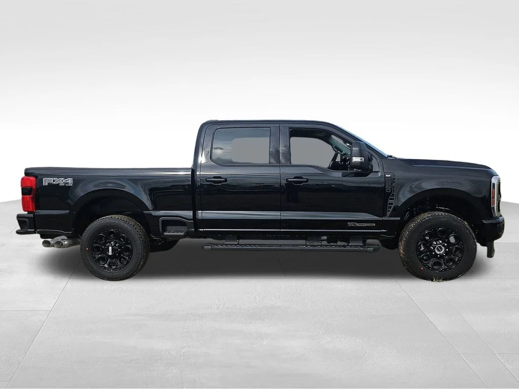 2025 Ford F-250 Super Duty XLT - Photo 12