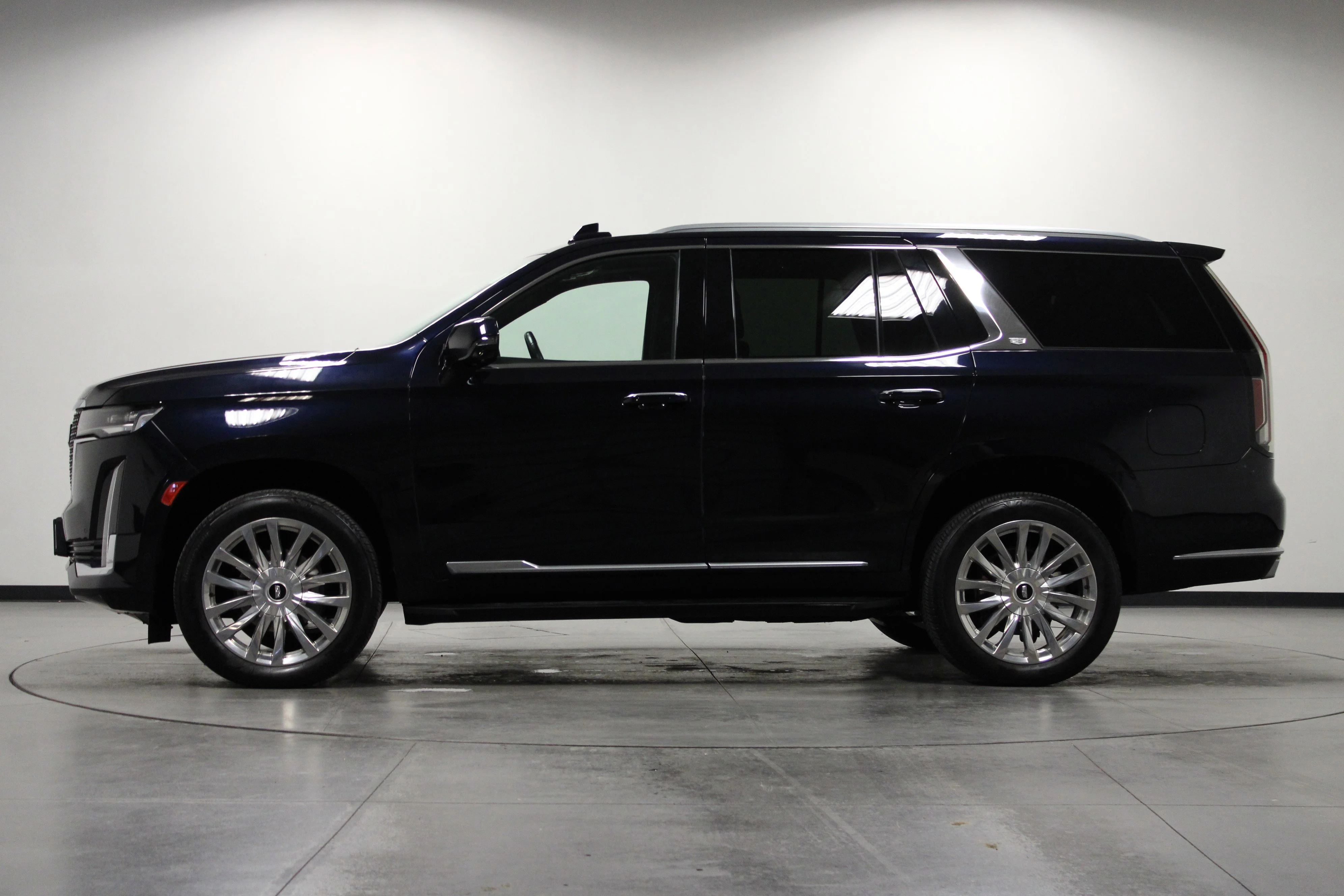 Used 2023 Dark Moon Blue Metallic Cadillac Premium Luxury image 7