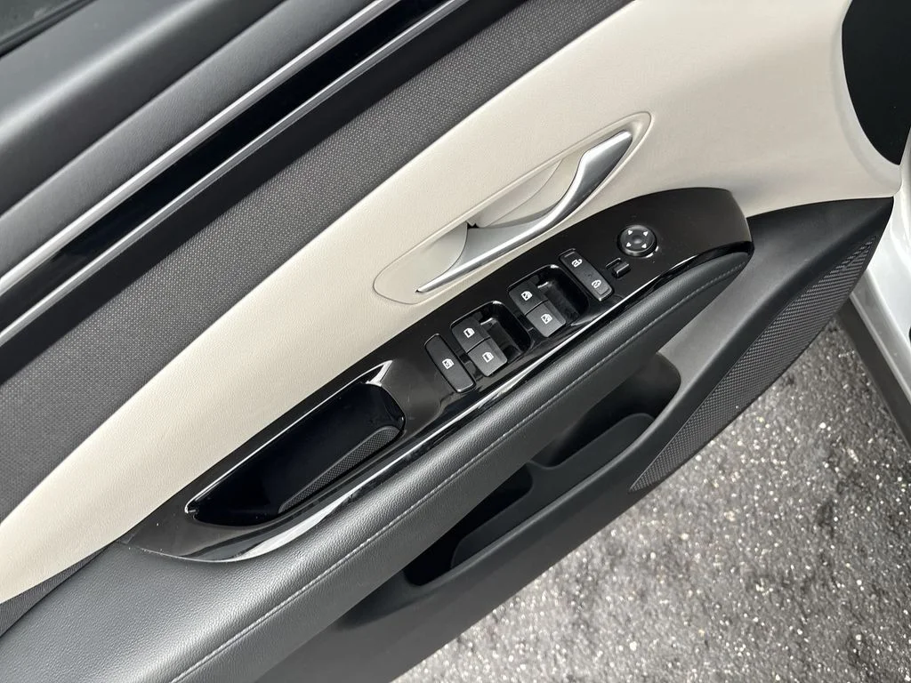 Used 2023 Silver Hyundai Limited image 15