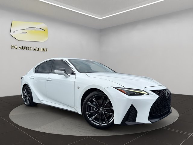 2021 Lexus IS