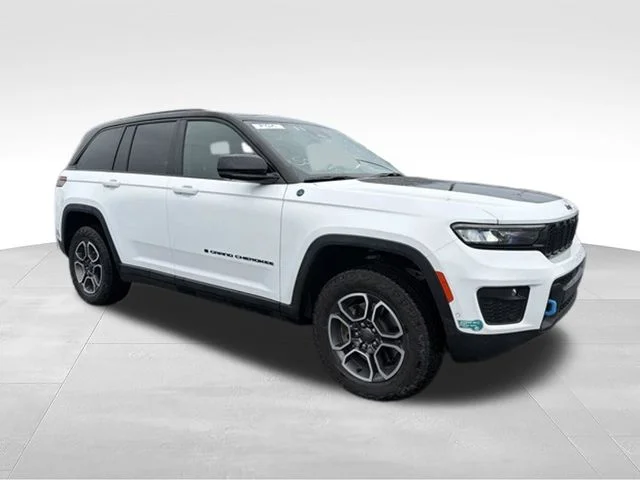 Used 2023 White Jeep Trailhawk 4xe image 1