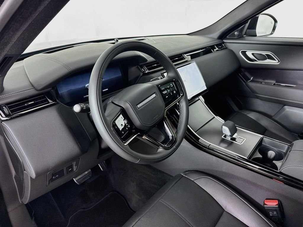 New 2026 Carpathian Grey Land Rover  image 4