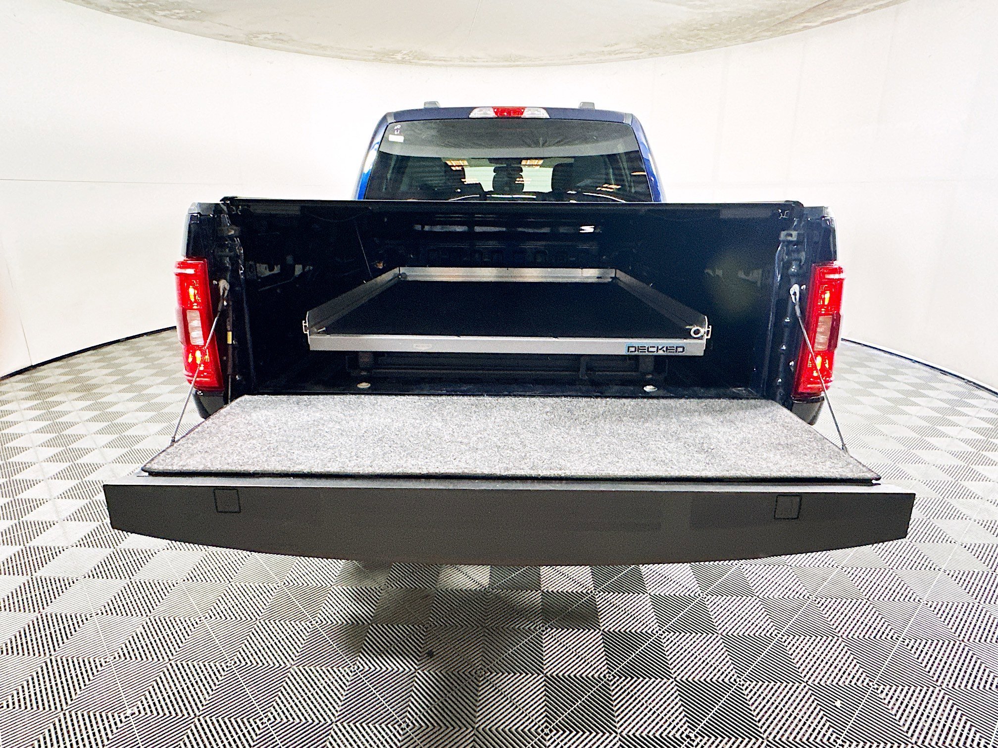 Used 2022 Blue Metallic Ford XLT image 30