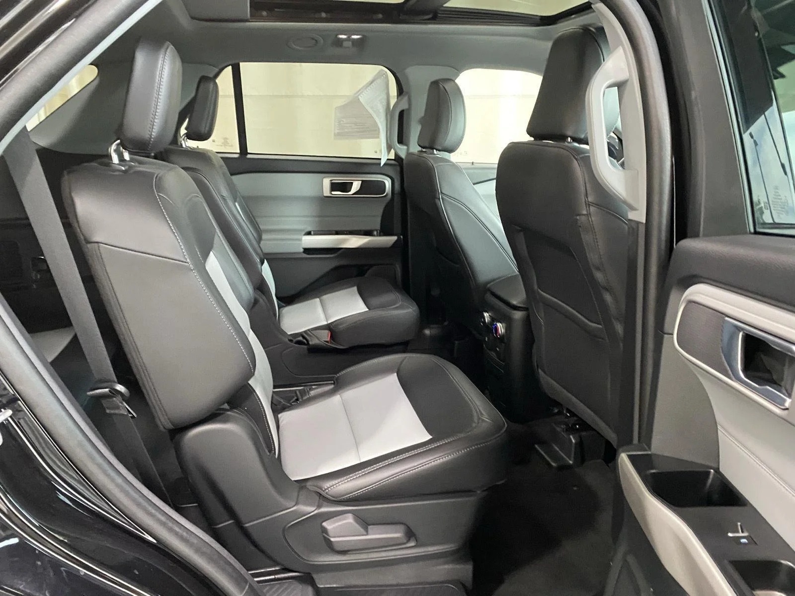 Used 2023 Black Metallic Ford XLT image 18