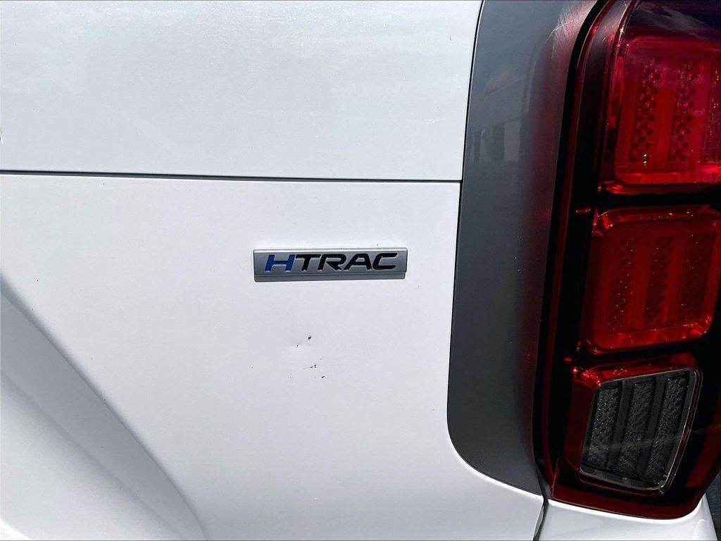 Used 2023 White Hyundai SEL image 30