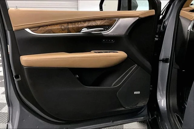 Used 2022 Satin Steel Metallic Cadillac Premium Luxury image 21