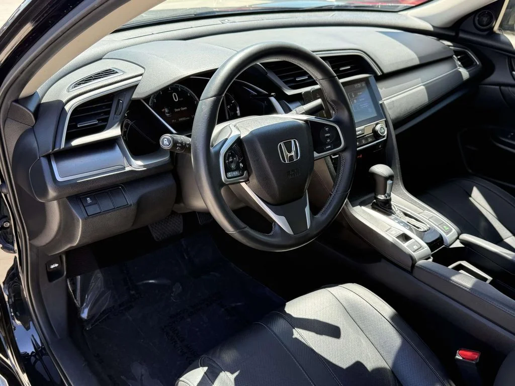 Used 2018 Black Honda EX-L image 2