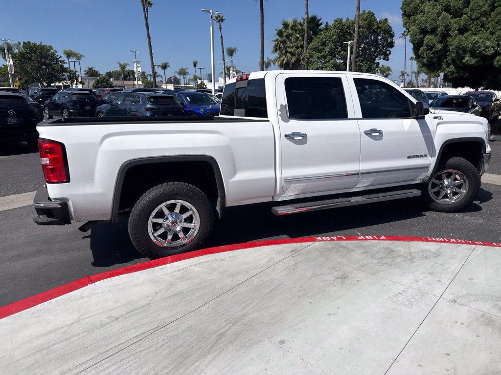 Used 2014 White GMC SLT image 30