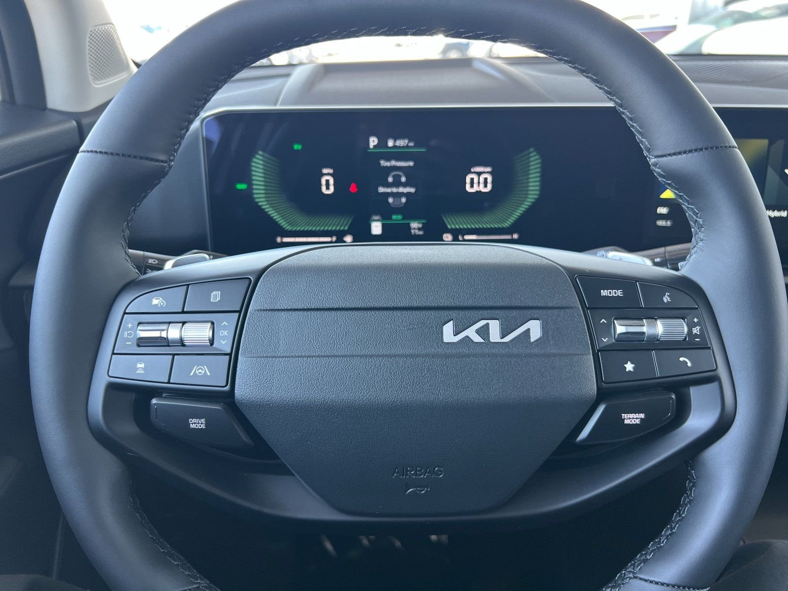 New 2026 Snow White Pearl Kia S image 25