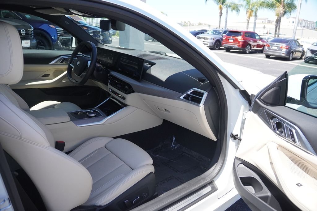 Used 2025 White BMW 430i image 28