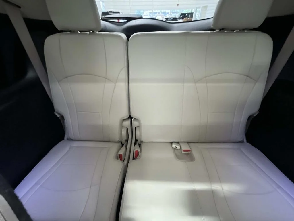 Certified Used 2023 White Frost Tricoat Buick Essence image 13