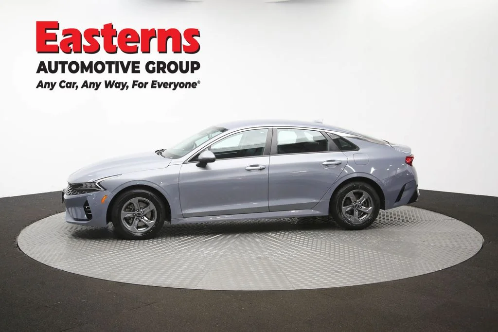 Used 2021 Silver Kia LXS image 57