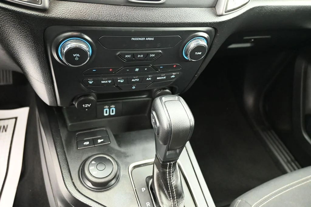 Used 2023 Black Ford XLT image 14