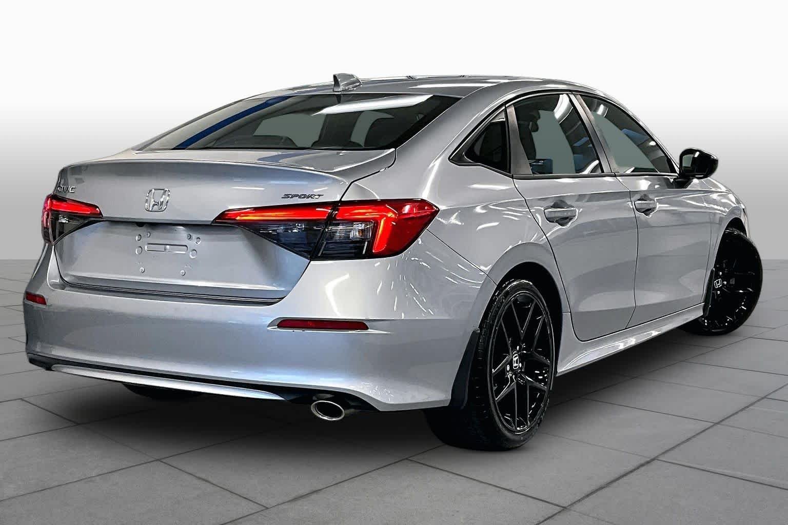 Used 2023 Lunar Silver Metallic Honda Sport image 13