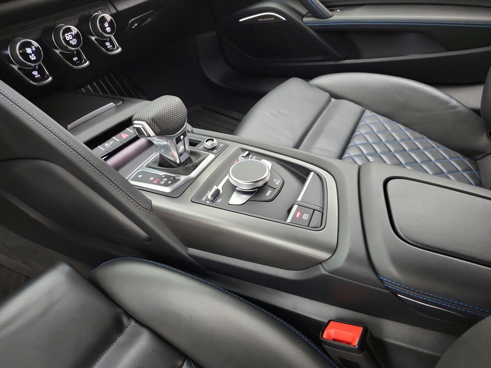 Used 2021 Kemora Gray Metallic Audi V10 image 10
