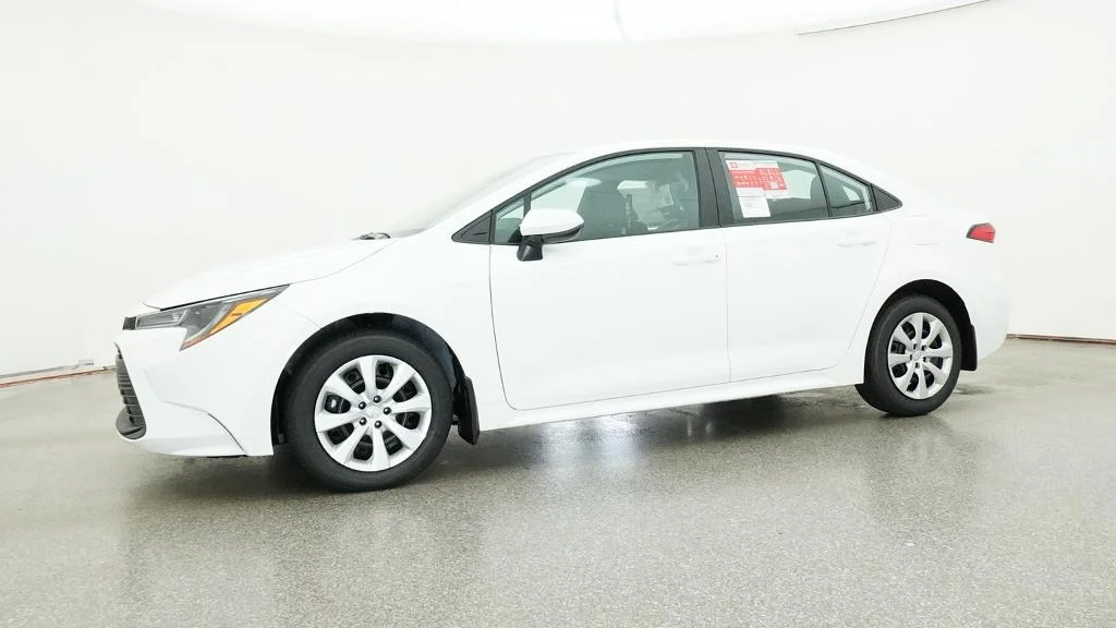 New 2026 Ice Cap Toyota LE image 4