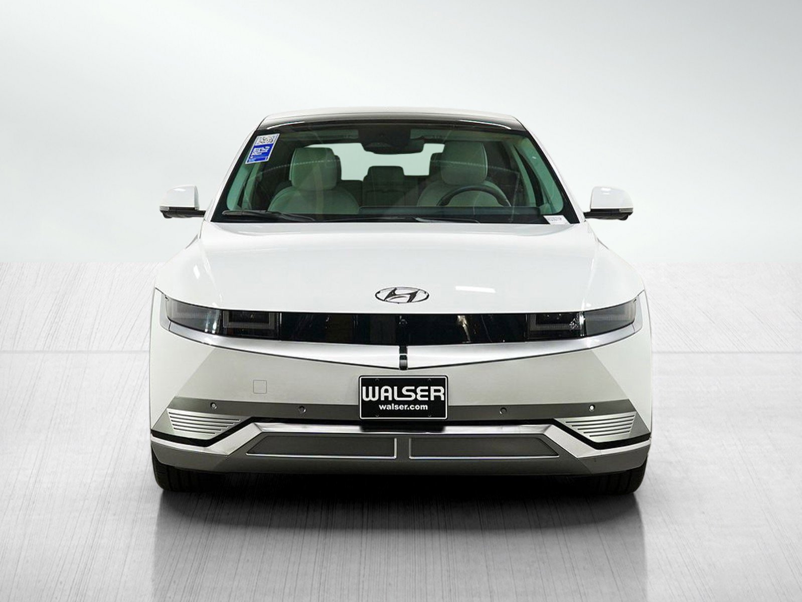 2024 Hyundai IONIQ 5 Limited - Photo 8