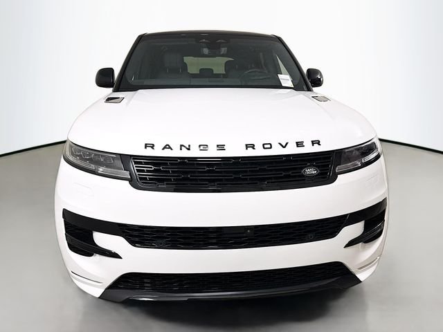 New 2026 Fuji White Land Rover Dynamic SE image 2