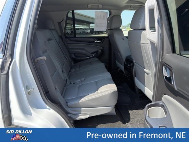 Used 2018 IRIDESCENT PEARL TRICOAT Chevrolet LT image 19