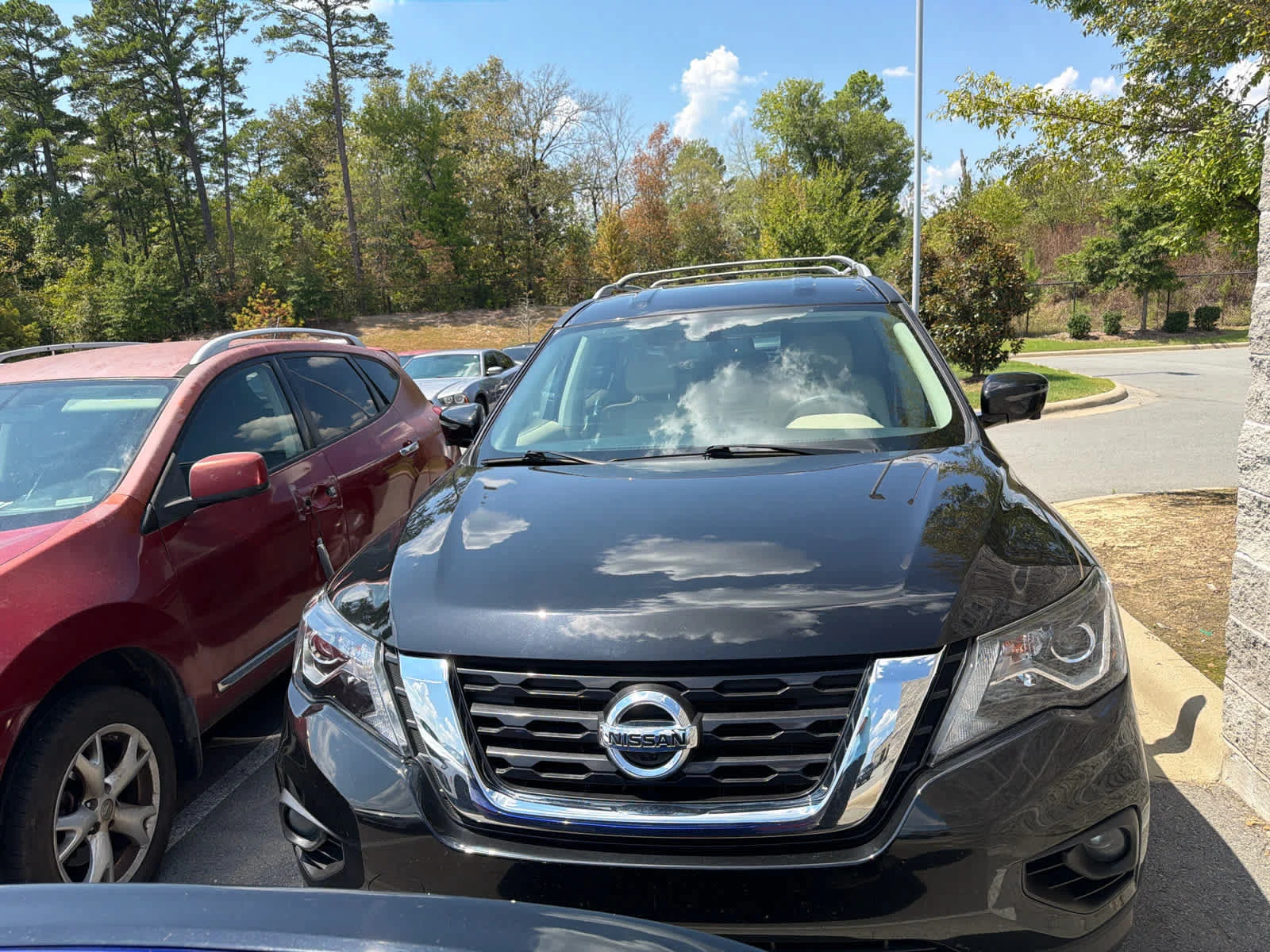 Used 2020 Magnetic Black Pearl Nissan SL image 10