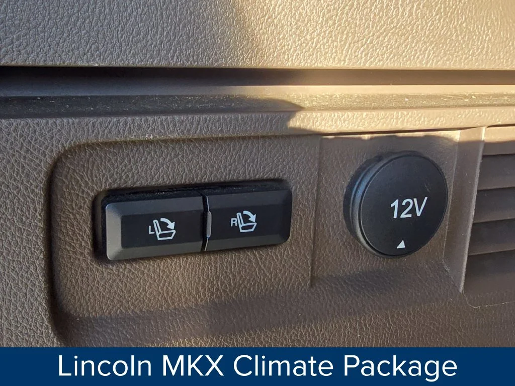 Certified Used 2018 White Lincoln Reserve image 5