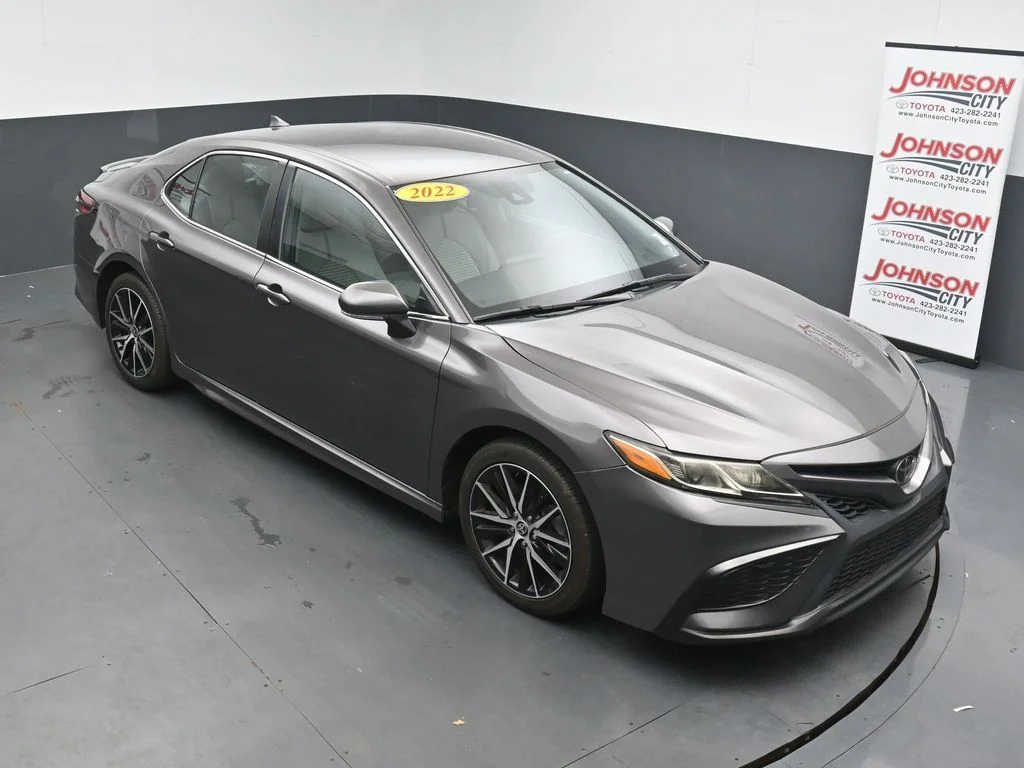 2022 Toyota Camry SE - Photo 24